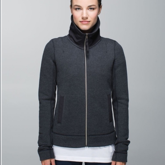 Lululemon en route jacket - Picture 4 of 16